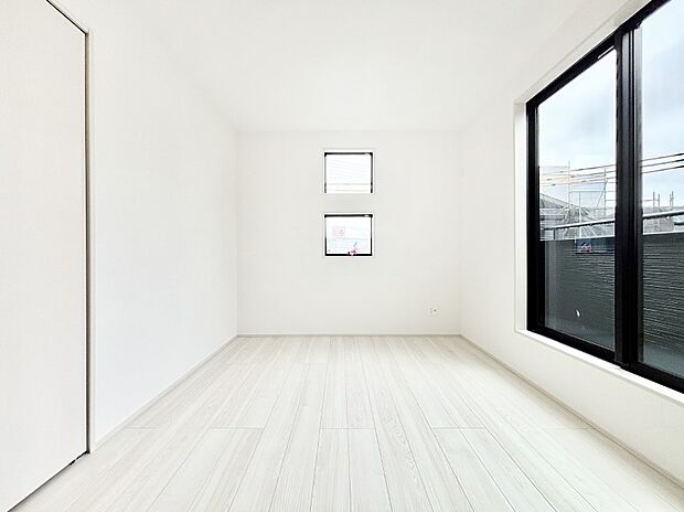 子ども部屋にぴったりの明るい空間。