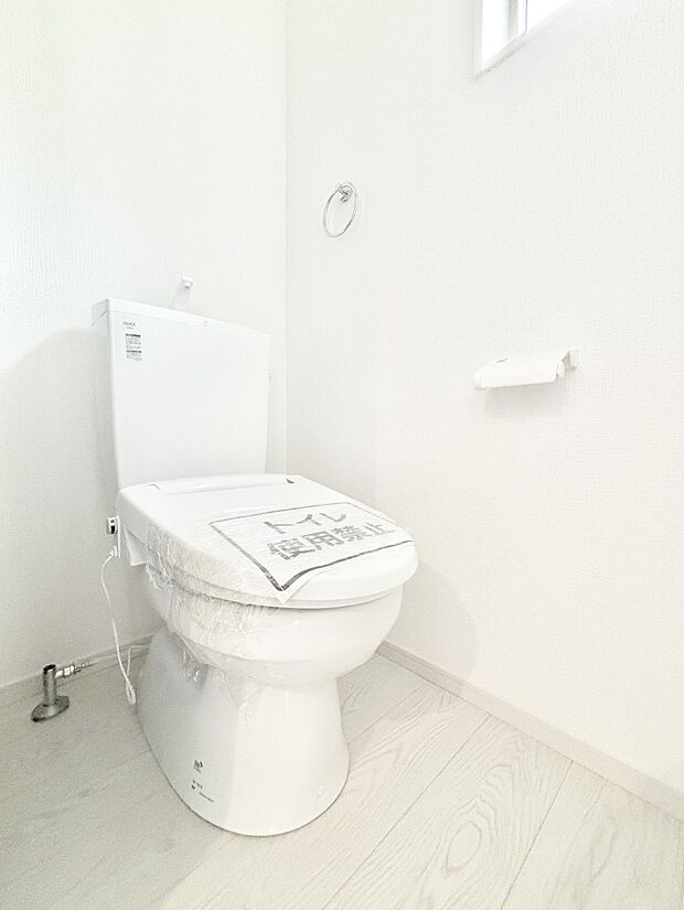 トイレは安心の2箇所！朝のバタバタも一安心です。 