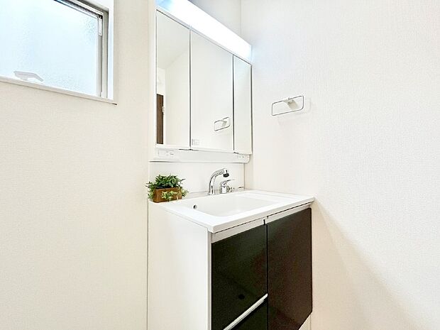 広々とゆとりのあるランドリースペース