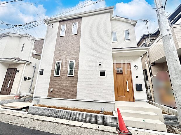 洗練された外観、上質な住空間が広がる室内は永く安心して過ごせる住居です。