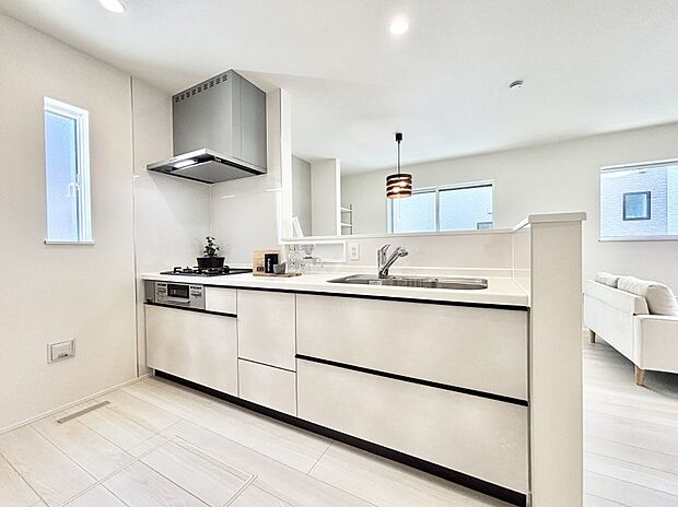 料理をしながらご家族との会話を楽しめる対面カウンターキッチン