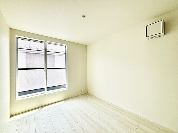 爽やかな日差しがお部屋全体を優しく包み込んでくれます