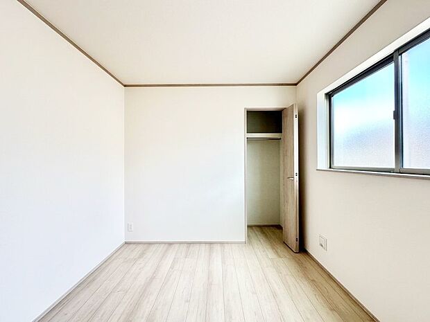 収納が充実しているので居住スペースを広々使えます