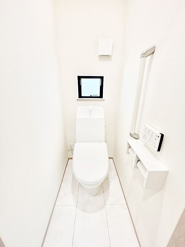 白を基調とした清潔感のある落ち着ける空間