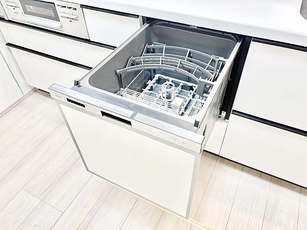 面倒なお片づけは食洗機にお任せ！家事の負担が減って、時間にも気持ちにもゆとりができます。