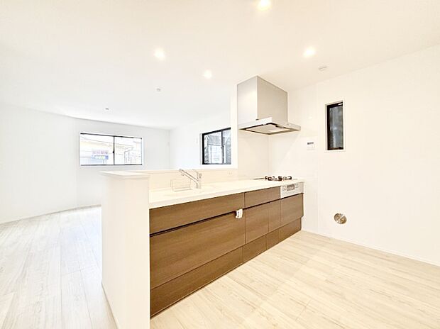 ゆとりあるキッチンではご家族と楽しくお料理ができます。