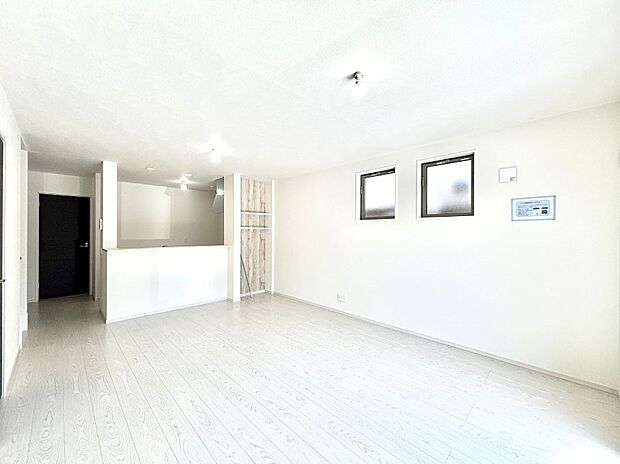 住む方の個性が引き出される、インテリアを考えるのが楽しみなリビングです！ 