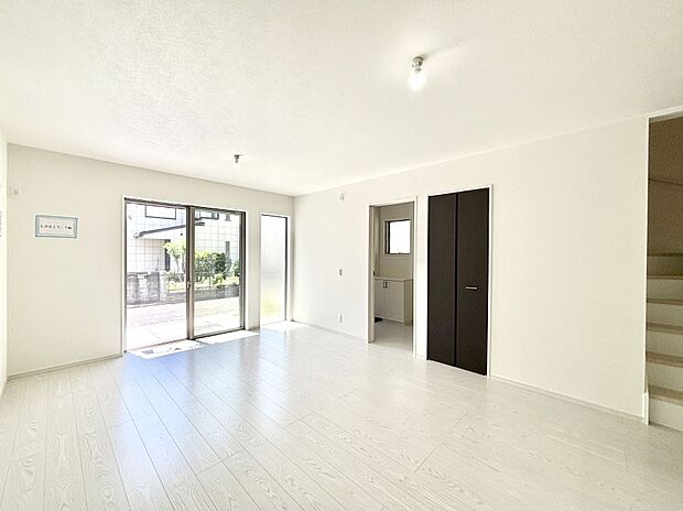 リビング階段が家族の笑顔と会話をつないでくれます  