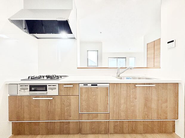 毎日使うキッチンだから、使いやすさ＆お手入れのしやすさにこだわりました。 