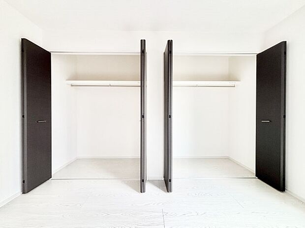 たっぷりの収納スペースで快適に暮らせそう