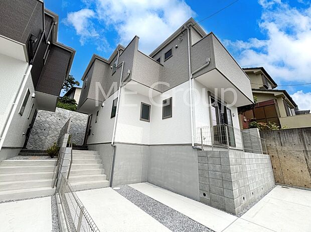 上質感あふれる外観デザイン。魅力の住まいを実現。