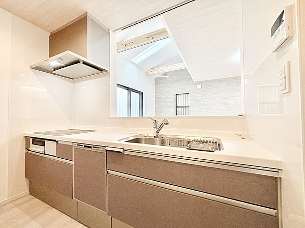 毎日使うキッチンだから、使いやすさ＆お手入れのしやすさにこだわりました。