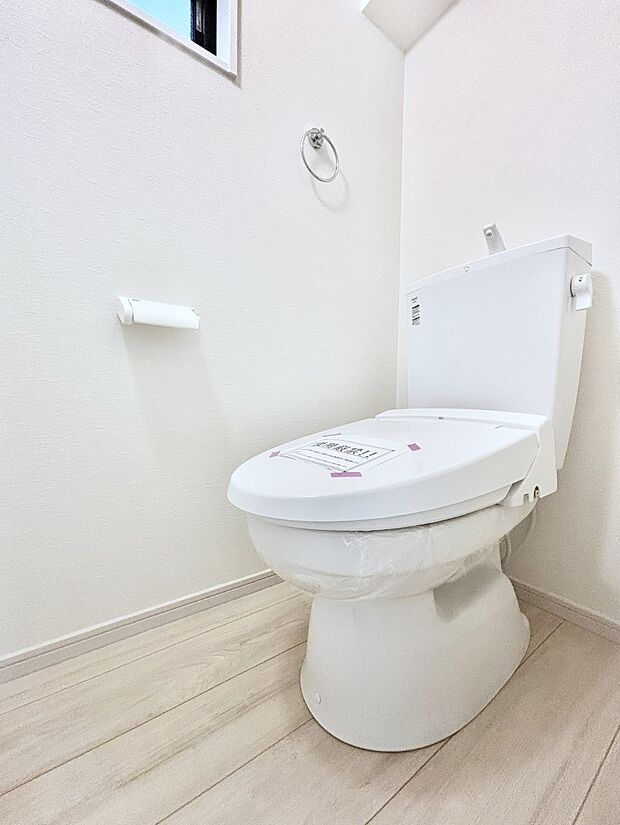トイレは安心の2箇所!朝のバタバタも一安心です。