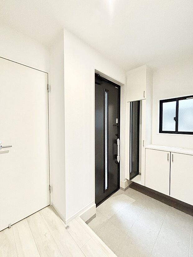 家族の帰宅やお客様をあたたかく迎える玄関