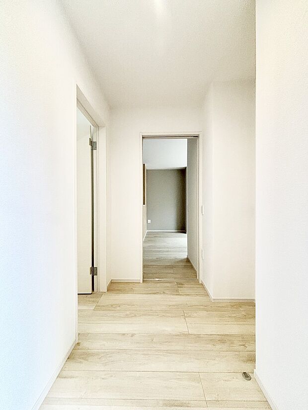 家族の帰宅やお客様をあたたかく迎える玄関