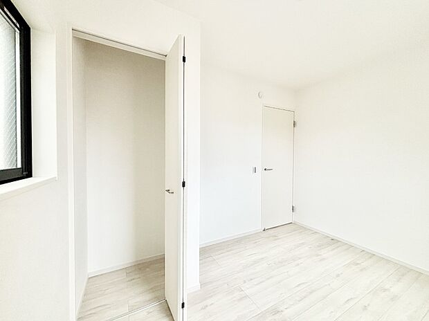 収納が充実しているので居住スペースを広々使えます