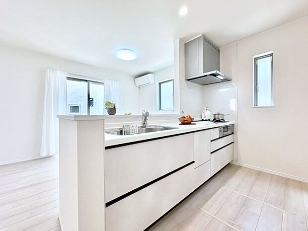 毎日使うキッチンだから、使いやすさ＆お手入れのしやすさにこだわりました。 