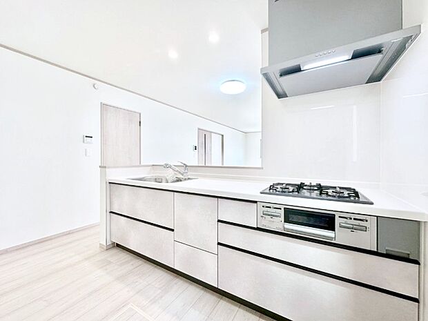 毎日使うキッチンだから、使いやすさ＆お手入れのしやすさにこだわりました。 