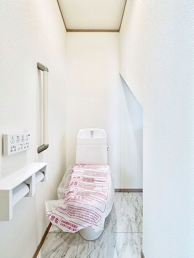 トイレは1階と2階それぞれに配置されていてとても便利です。 