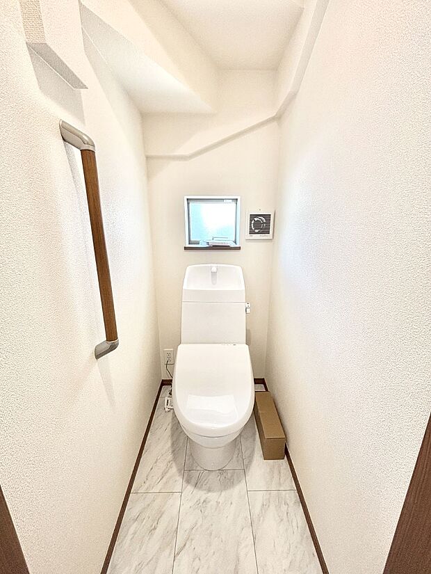 トイレは1階と2階それぞれに配置されていてとても便利です。 