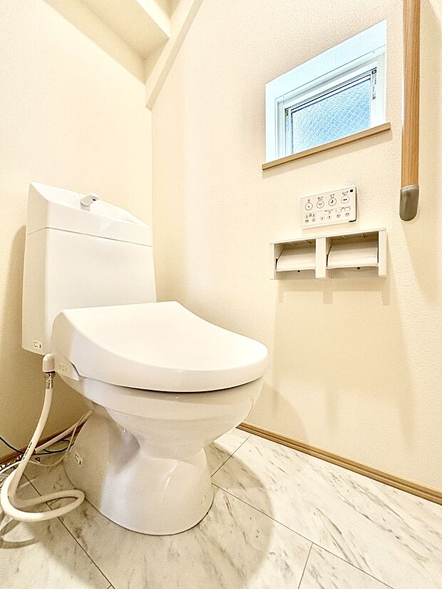 トイレは1階と2階それぞれに配置されていてとても便利です。 