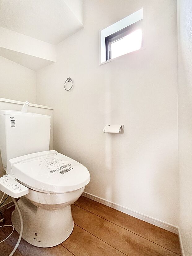 トイレは1階と2階それぞれに配置されていてとても便利です。 