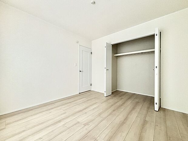 収納が充実しているので居住スペースを広々使えます