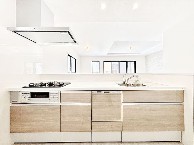 毎日使うキッチンだから、使いやすさ＆お手入れのしやすさにこだわりました。  