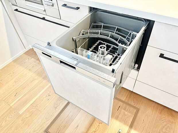 面倒なお片づけは食洗機にお任せ!家事の負担が減って、時間にも気持ちにもゆとりができます。