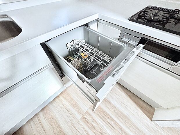 面倒なお片づけは食洗機にお任せ!家事の負担が減って、時間にも気持ちにもゆとりができます。