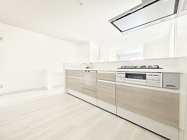 毎日使うキッチンだから、使いやすさ&お手入れのしやすさにこだわりました。