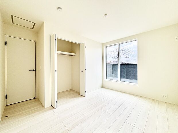 全居室2面採光＆クローゼット付きです