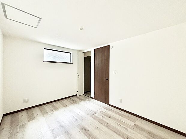 全居室2面採光＆クローゼット付きです  