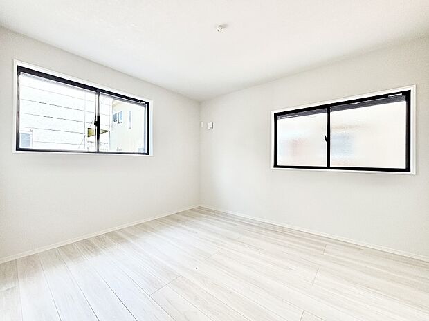 爽やかな日差しがお部屋全体を優しく包み込んでくれます  