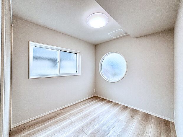 2面採光を確保した明るい空間。家族みんなが快適な暮らしを実現する設計です。