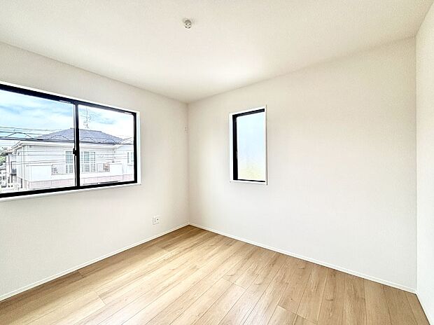 2面採光で明るさ＆風通し良好！