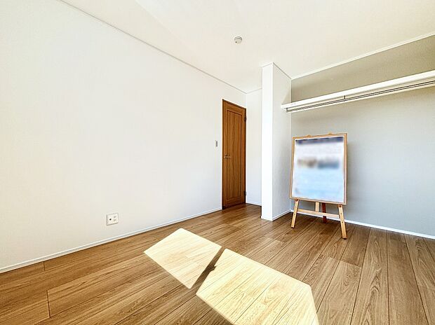 子供部屋にもおすすめな収納スペースたっぷりの居室