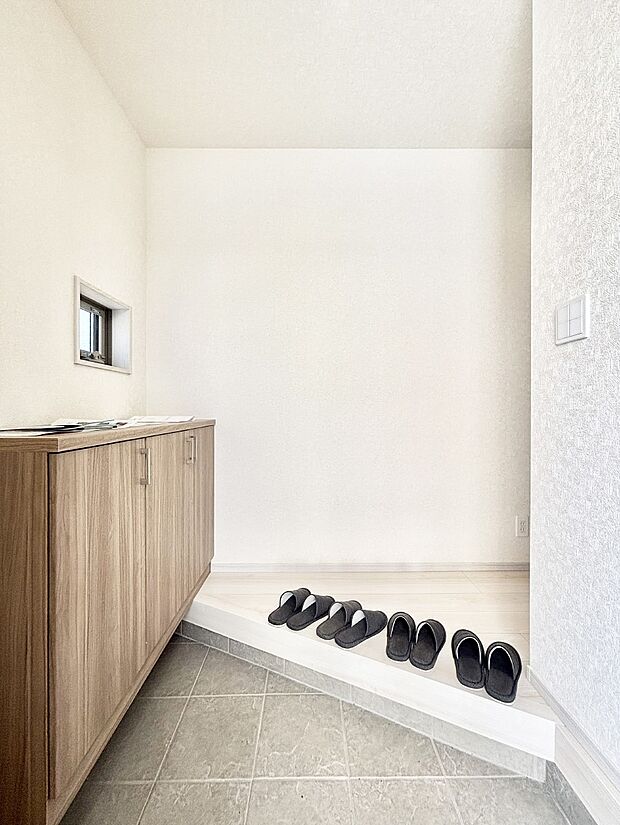 家族の帰宅やお客様をあたたかく迎える玄関