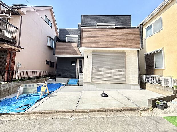 洗練された外観、上質な住空間が広がる室内は永く安心して過ごせる住居です。 