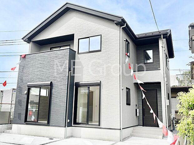 たっぷりの陽光と開放感に包まれる明るい住まい  