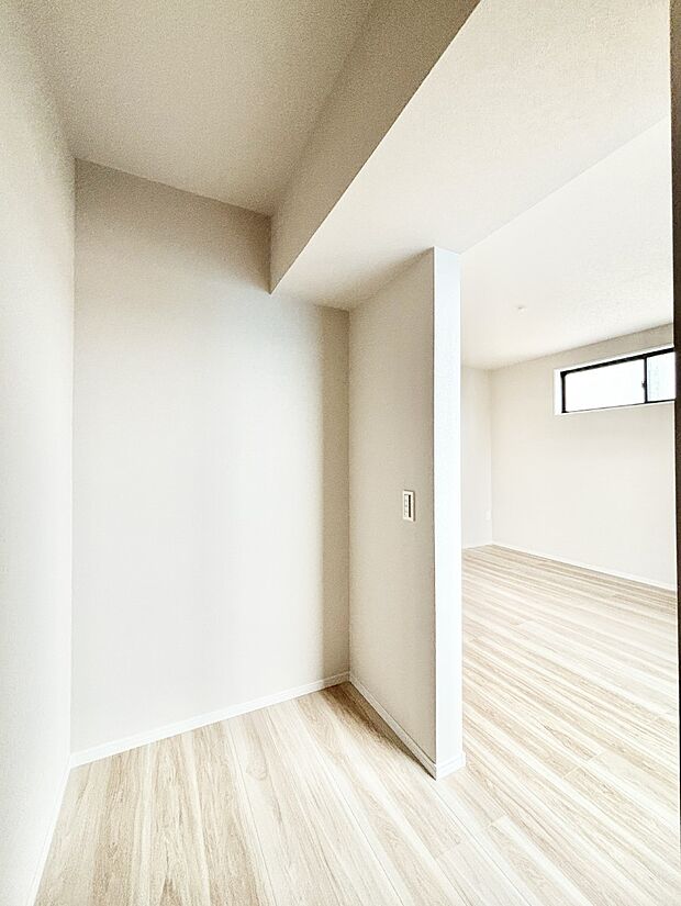 ウォークインクローゼットの活用で生活空間スッキリ