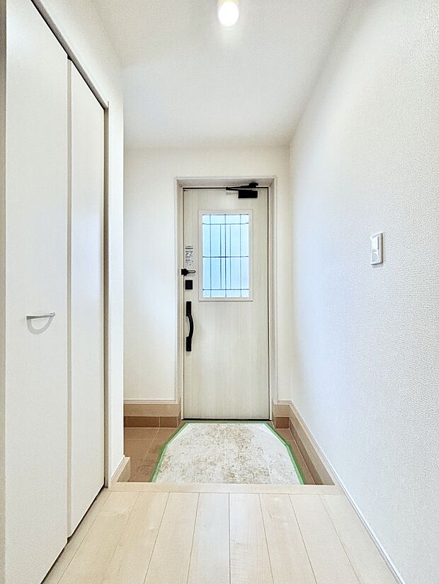 いつもきれいにしておきたい玄関ですね。  