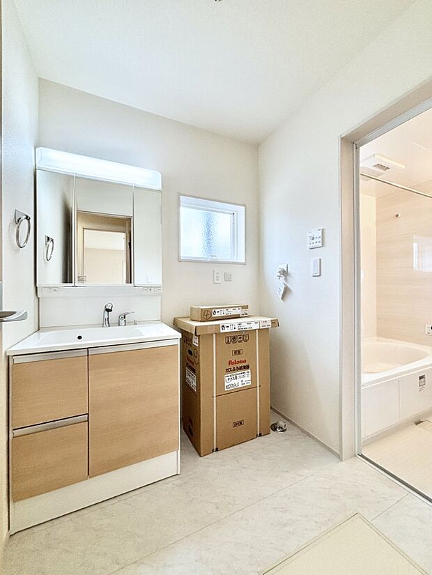 広々とゆとりのあるランドリースペース。  