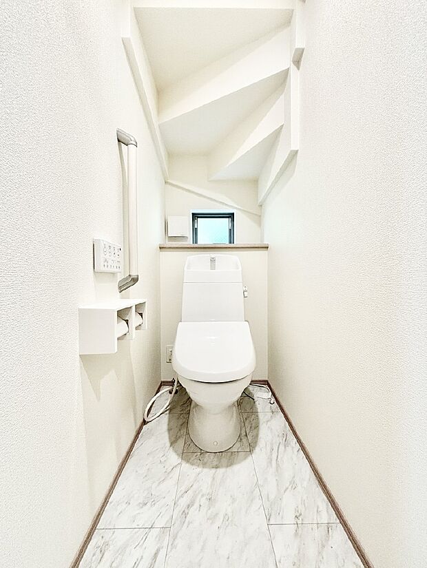 トイレは温水洗浄機能付き