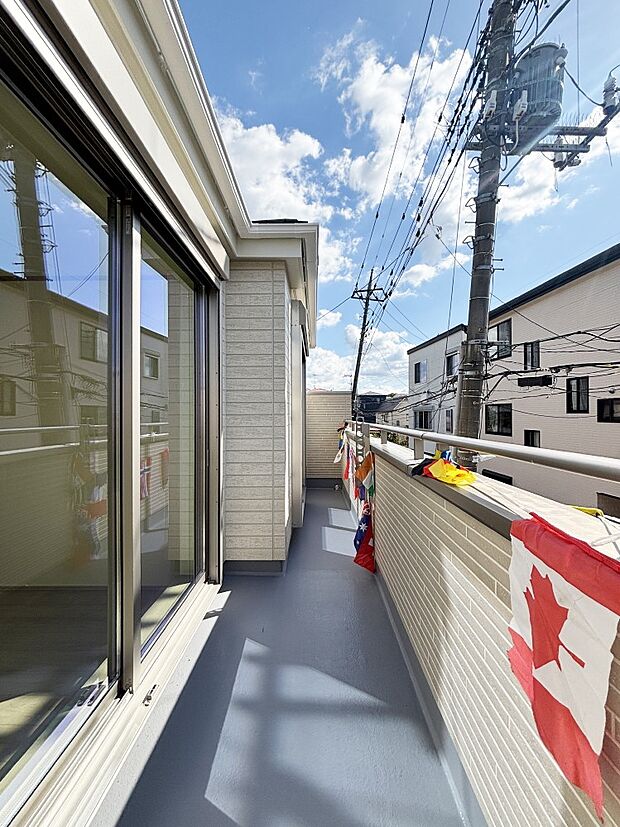 風通しの良いバルコニー