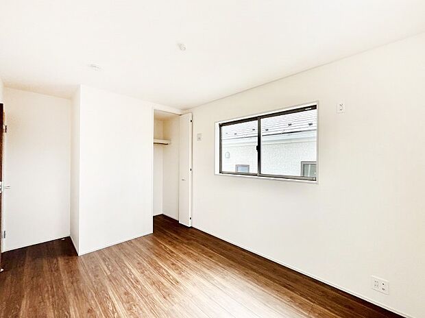 ナチュラルなフローリングはどんなインテリアにもマッチ。