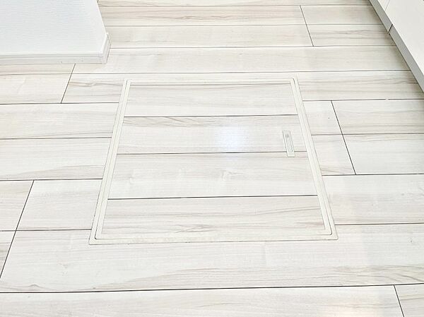 床下収納付き！日用品・非常用品の収納にも大活躍。
