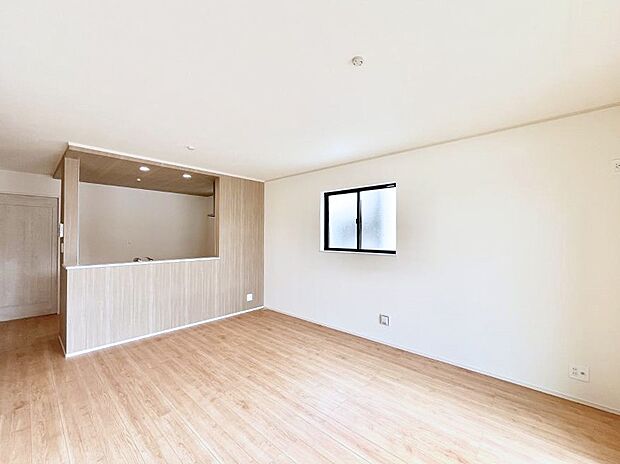 家族の笑顔が自然と生まれてくる、そんな雰囲気のダイニングに仕上がっています 