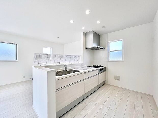 ゆとりあるキッチンではご家族と楽しくお料理ができます。