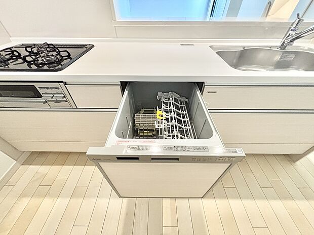 面倒なお片づけは食洗機にお任せ!家事の負担が減って、時間にも気持ちにもゆとりができます。